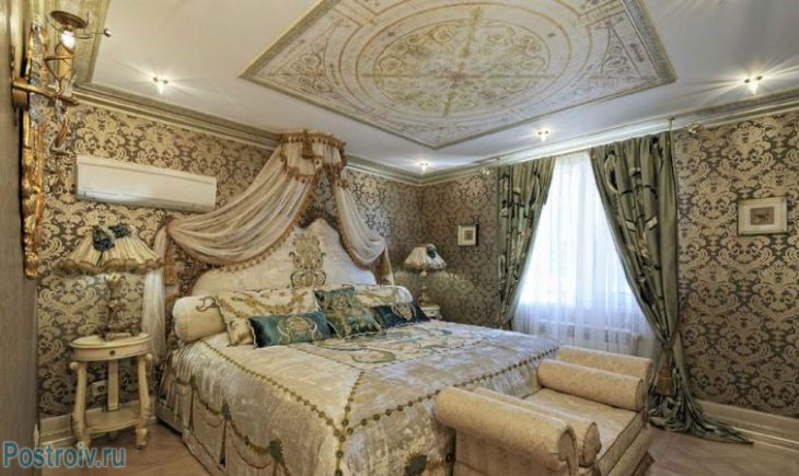 Богатый классический стиль в интерьере спальни. Фото Богатый классический стиль в интерьере спальни. Фото